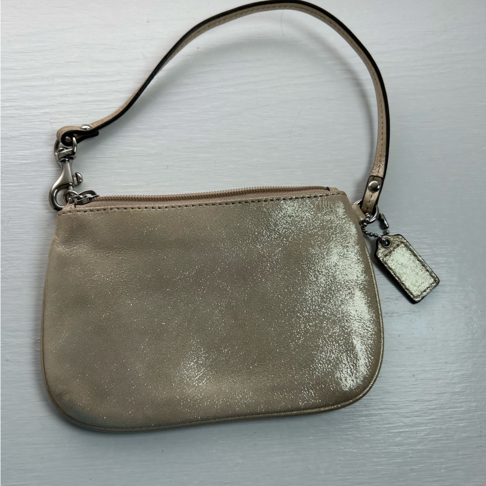 Coach Gold Wristlet and Faux Pearl Stud Earrings on Sterling Silver Posts -7-8mm - Picture 4 of 12